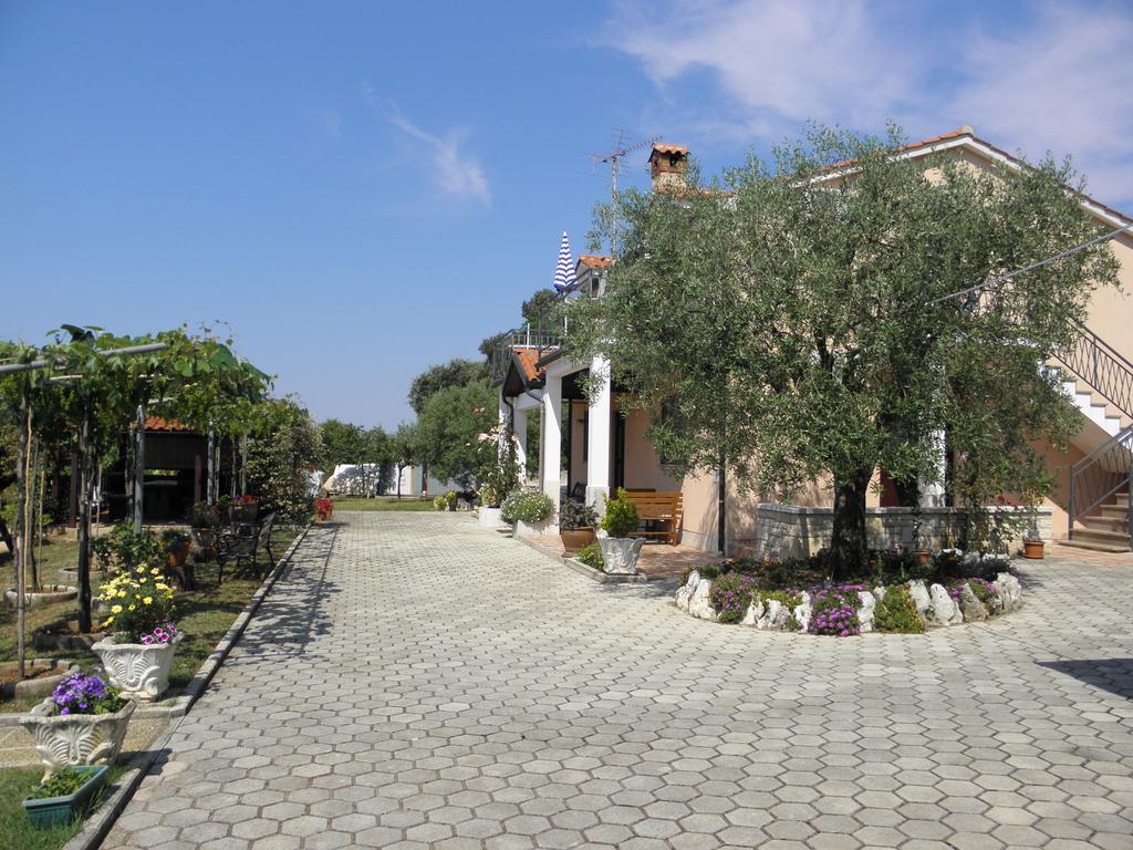 Apartments Mirjana Vrsar Kültér fotó